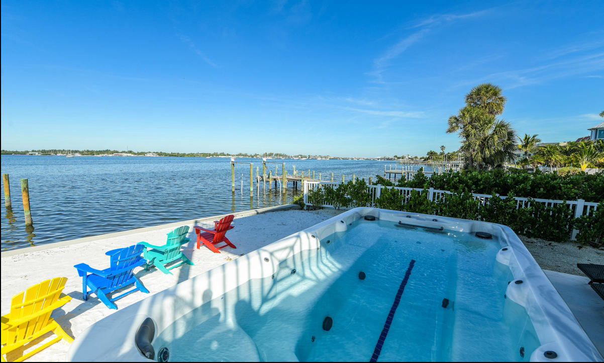 Anna Maria Florida 6 Bedrooms 5 Bathrooms 1 Half Bathrooms Diamond Compass Travel Inc 44