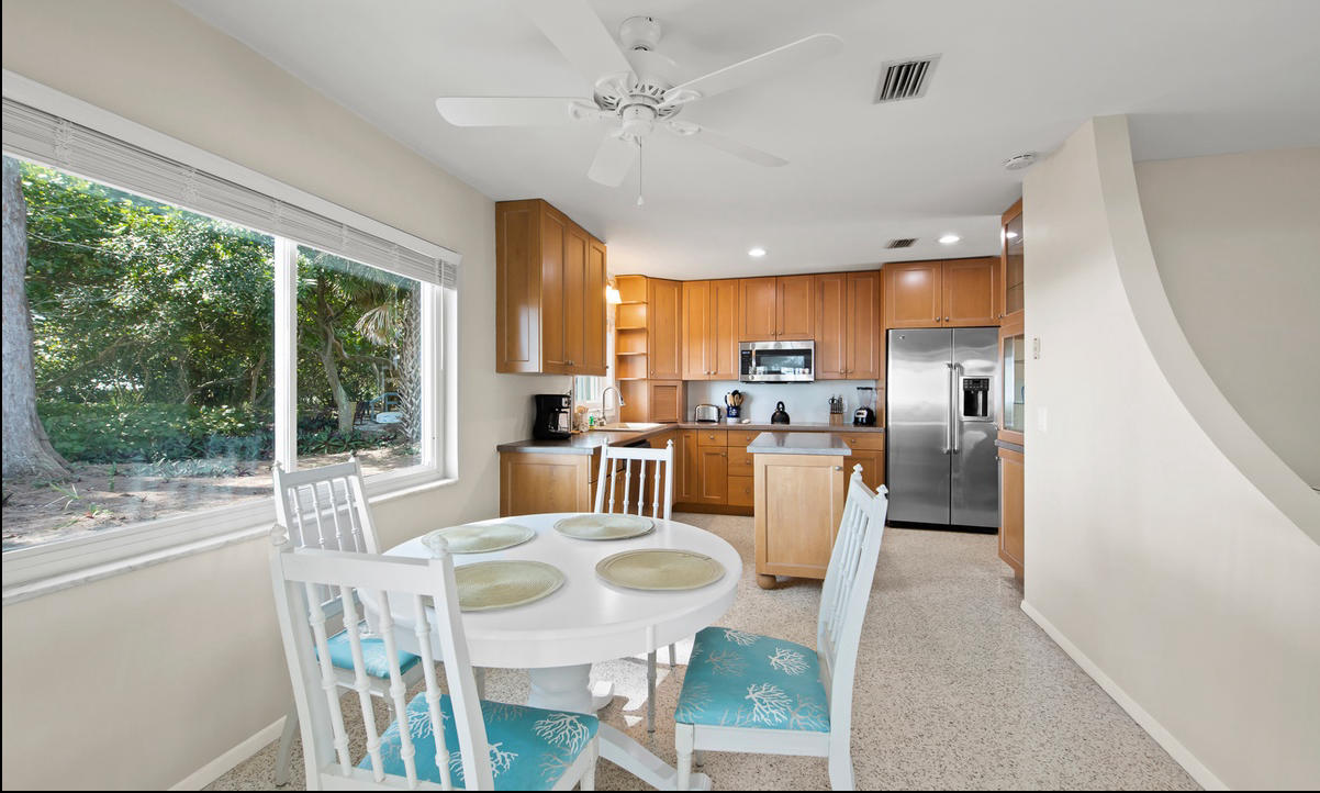 Anna Maria Florida 2 Bedrooms 1 Bathroom Diamond Compass Travel Inc 19