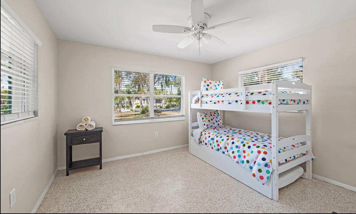 Anna Maria Florida 2 Bedrooms 1 Bathroom Diamond Compass Travel Inc 7