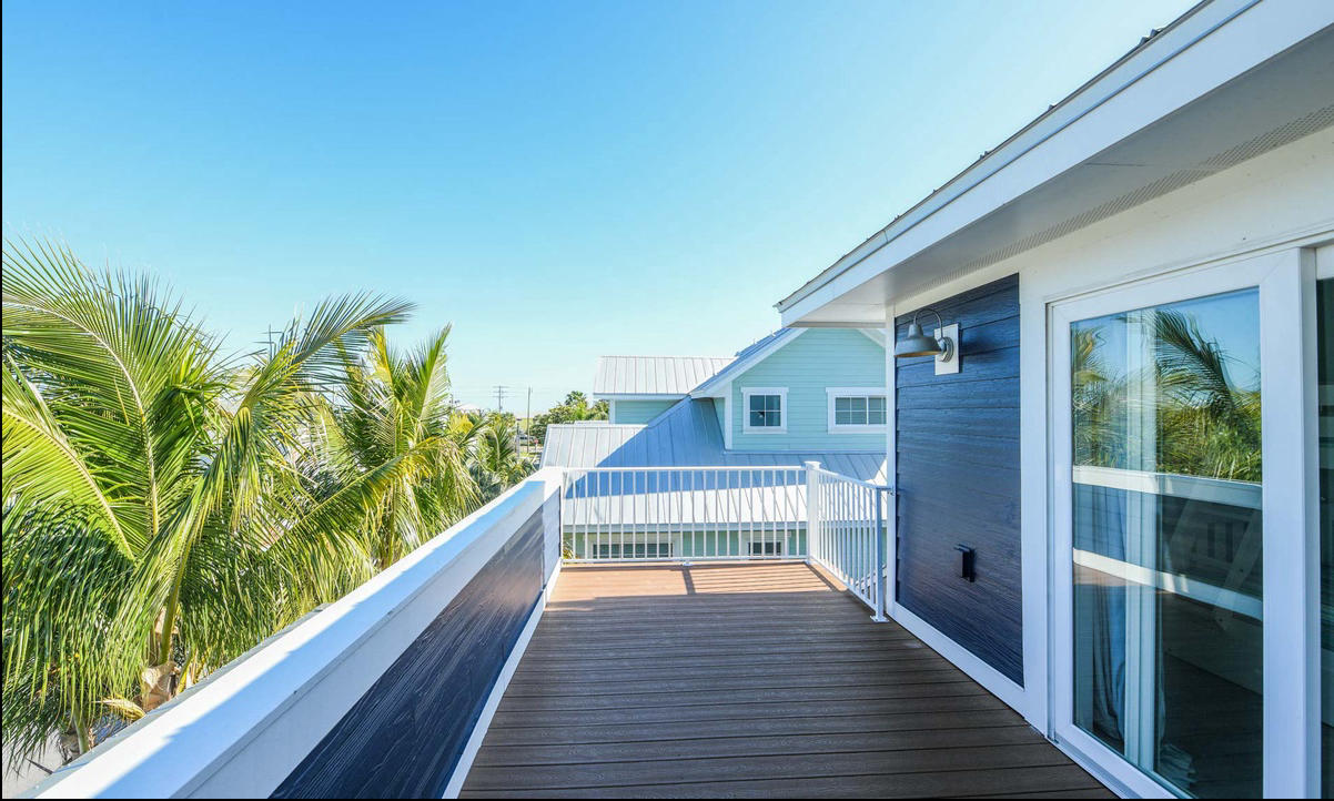 Anna Maria Florida 6 Bedrooms 4 Bathrooms 1 Half Bathroom Diamond Compass Travel Inc 37