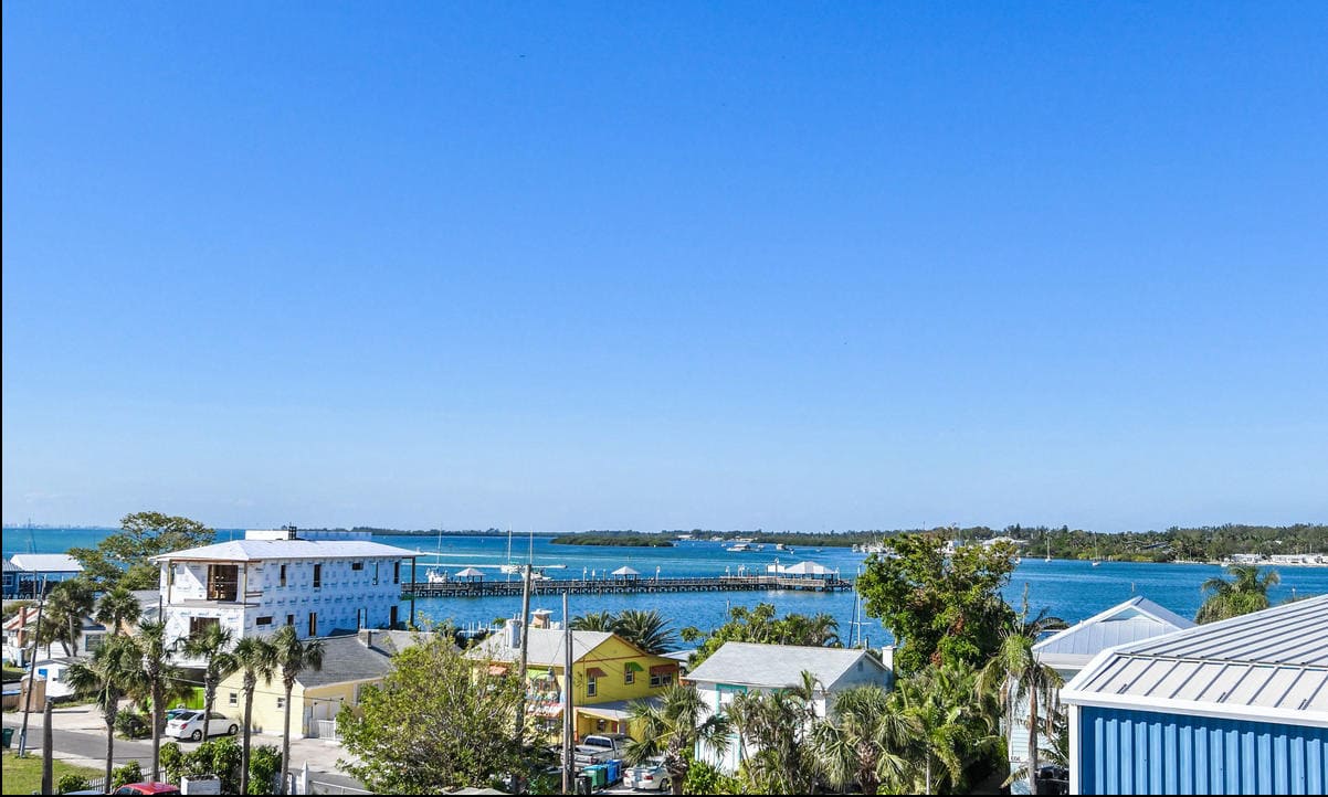 Anna Maria Florida 6 Bedrooms 4 Bathrooms 1 Half Bathrooms Diamond Compass Travel Inc 25