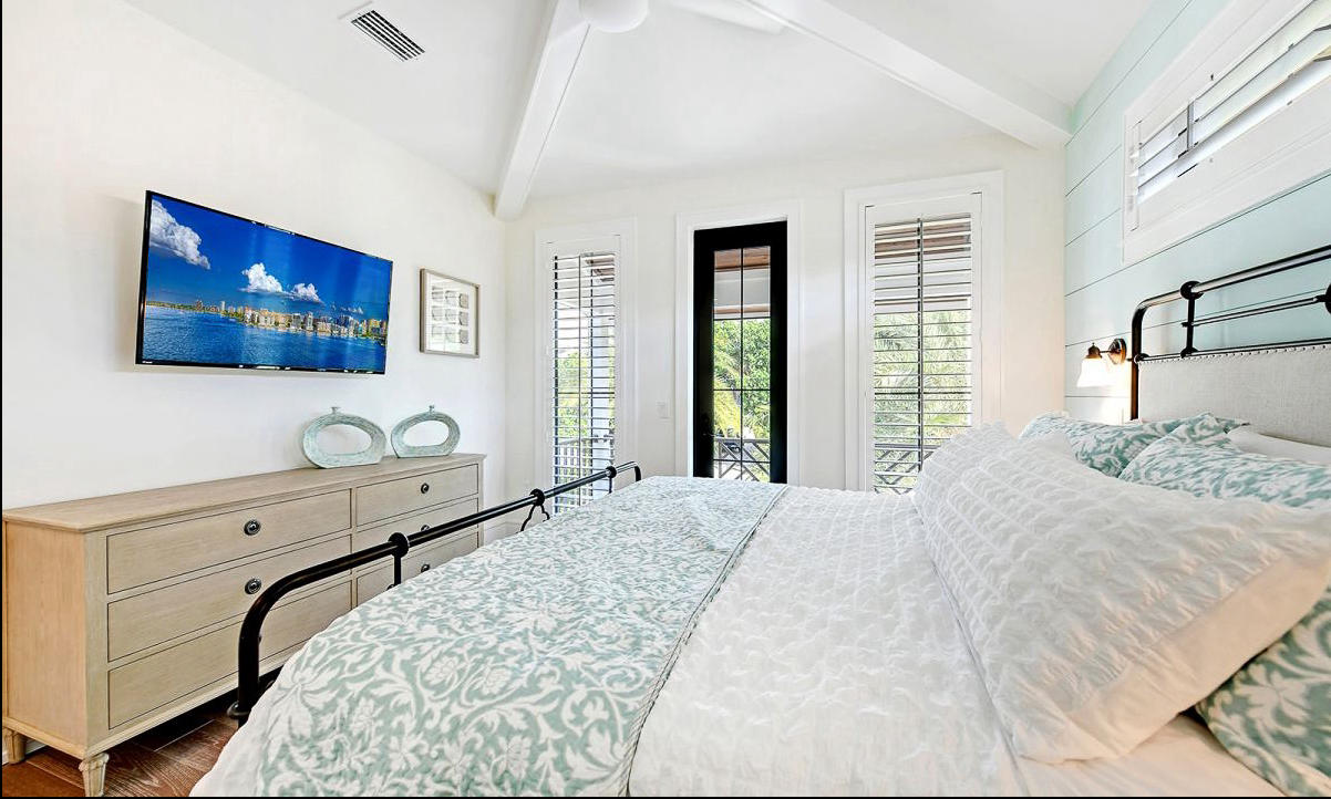 Anna Maria Florida 6 Bedrooms 6 Bathrooms 1 Half Bathrooms Diamond Compass Travel Inc 42