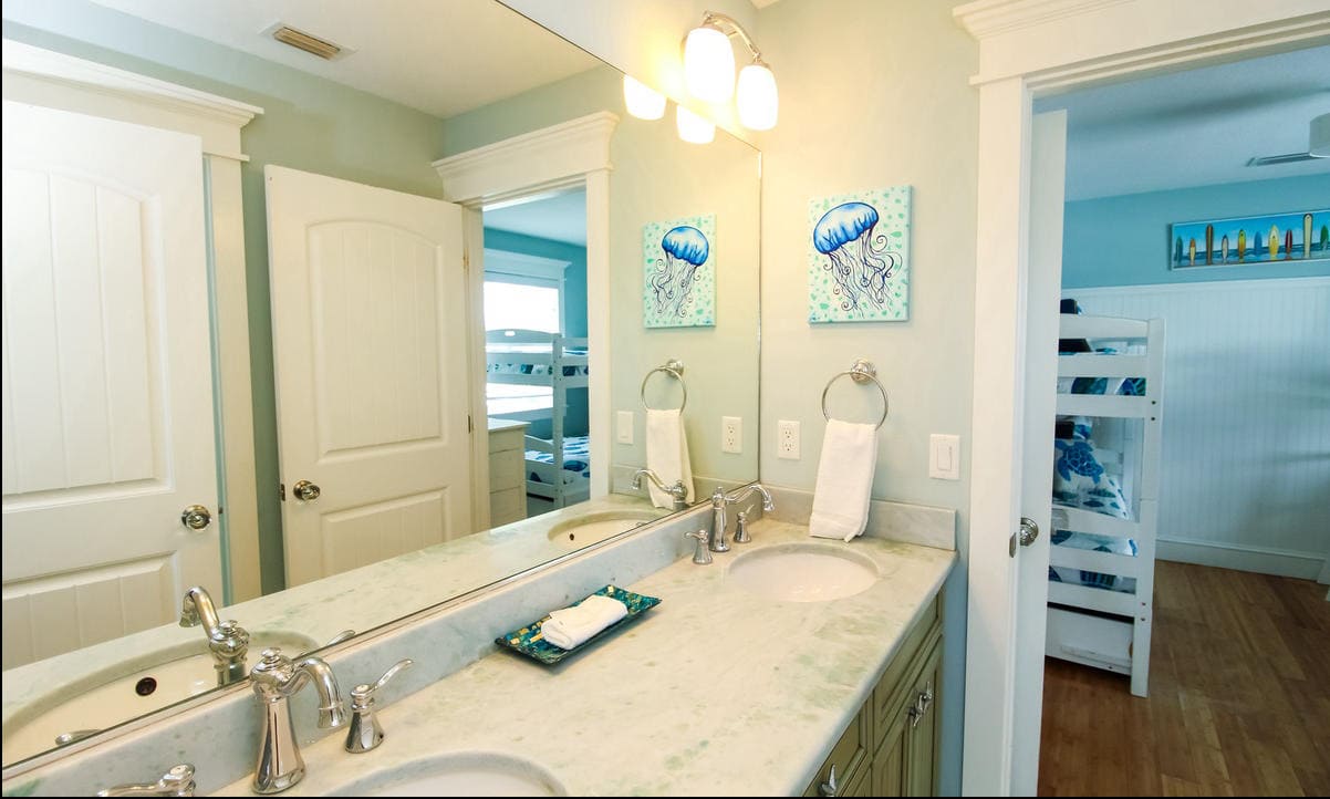 Anna Maria Florida 6 Bedrooms 6.5 Bathrooms Diamond Compass Travel Inc 23