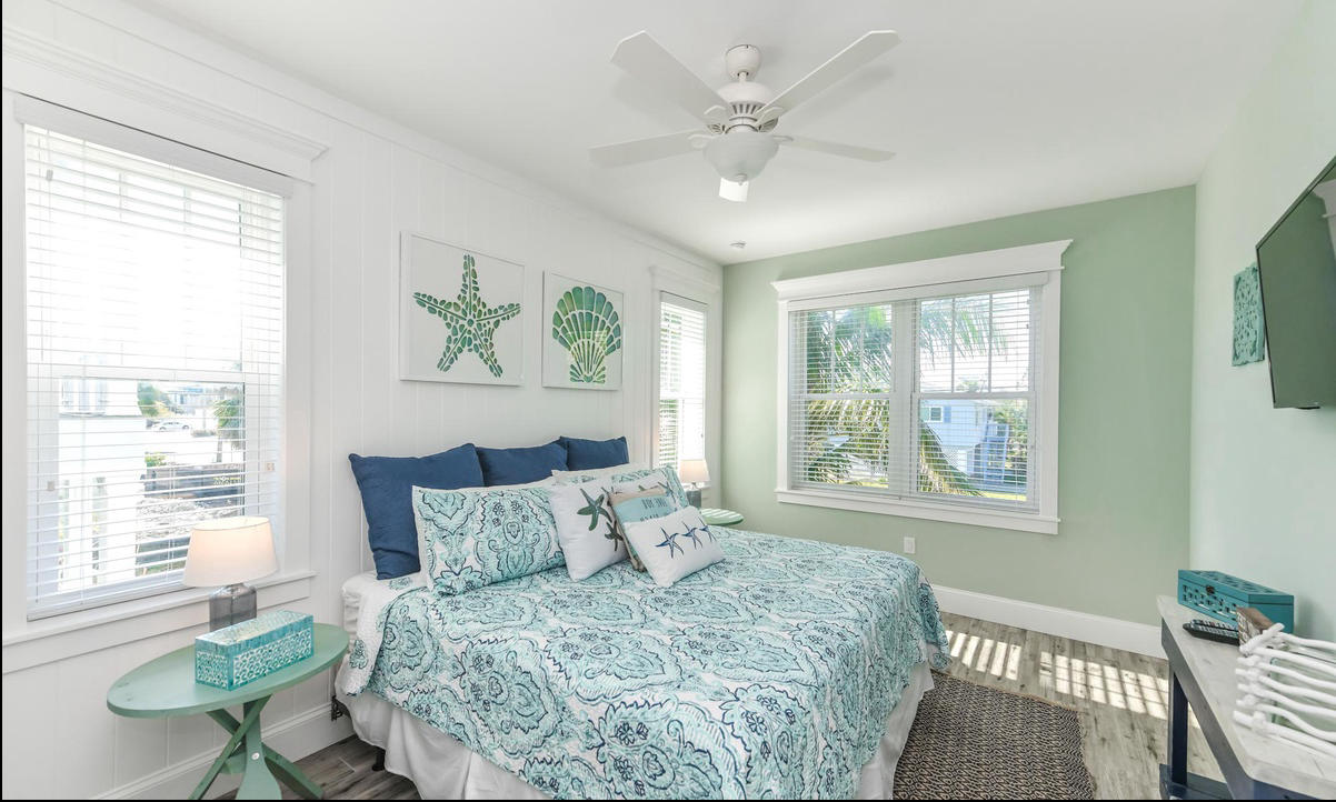 Anna Maria Florida 7 Bedrooms 4 Bathrooms 1 Half Bathrooms Diamond Compass Travel Inc 19