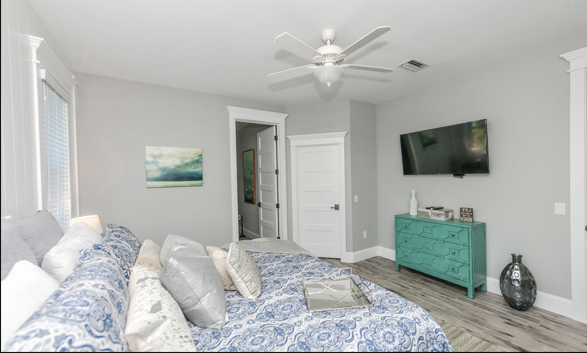 Anna Maria Florida 7 Bedrooms 4 Bathrooms 1 Half Bathrooms Diamond Compass Travel Inc 37