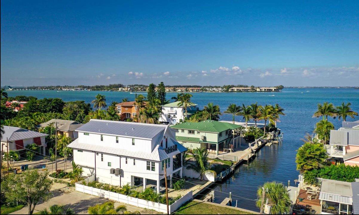 Anna Maria Florida 7 Bedrooms 7.5 Bathrooms Diamond Compass Travel Inc 2