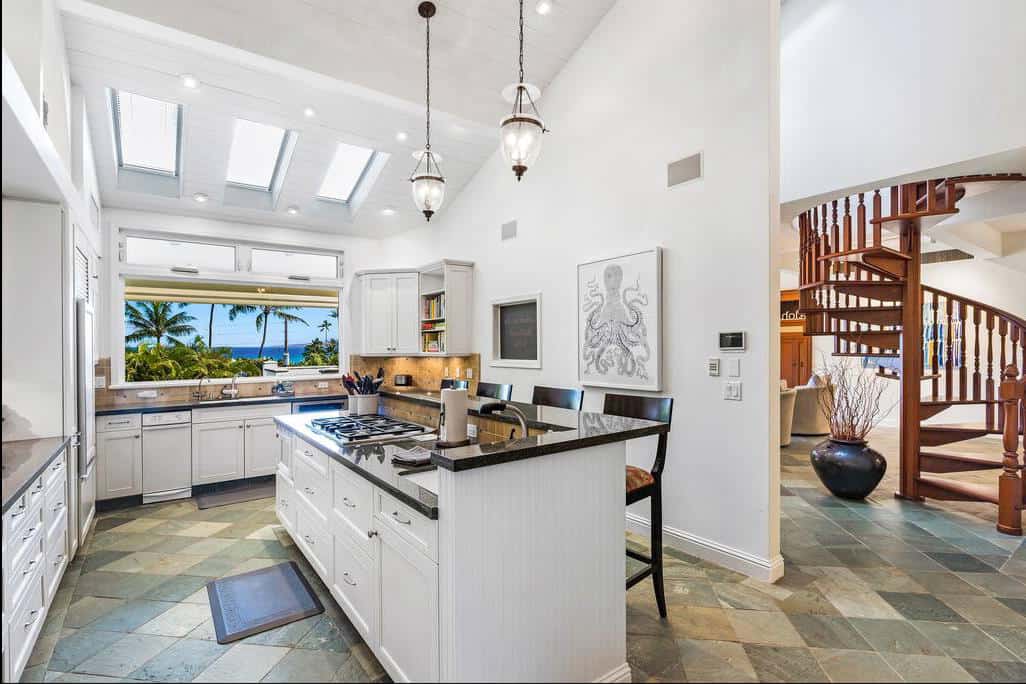 Maui Hawaii 6 Bedrooms Diamond Compass Travel Inc. 7 3