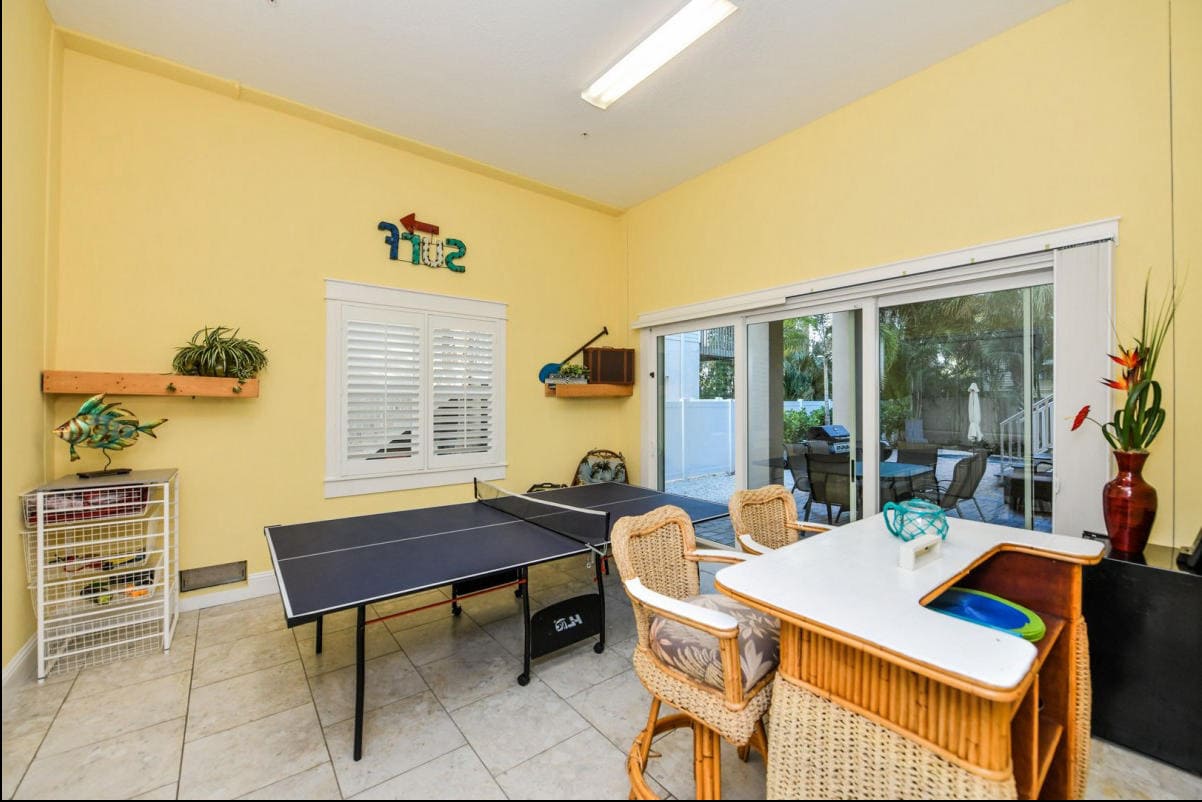 Siesta Key Florida 8 Bedrooms 5.5 Bathrooms Diamond Compass Travel Inc 17