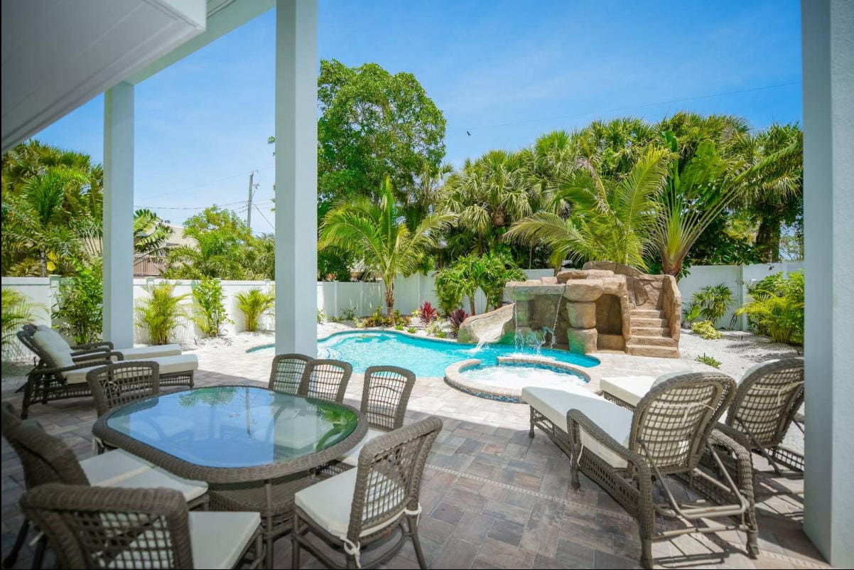 Siesta Key Florida 8 Bedrooms 6.5 Bathrooms Diamond Compass Travel Inc 45 1