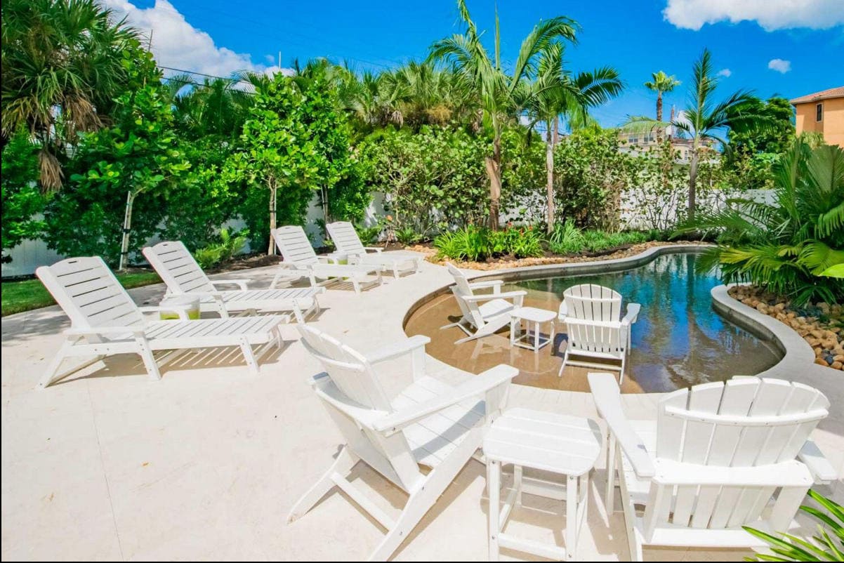 Siesta Key Florida 8 Bedrooms 7.5 Bathrooms Diamond Compass Travel Inc 37 1