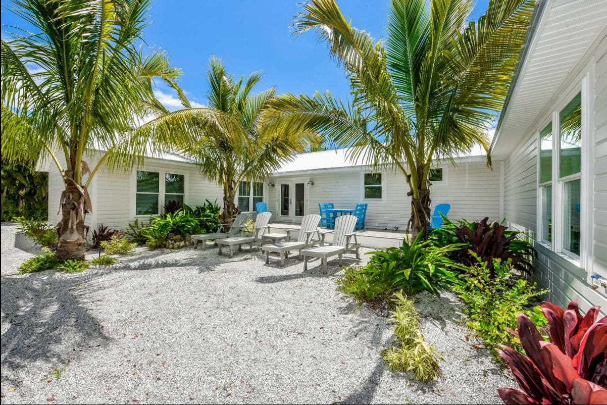 Siesta Key Florida 8 Bedrooms 7.5 Bathrooms Diamond Compass Travel Inc 45