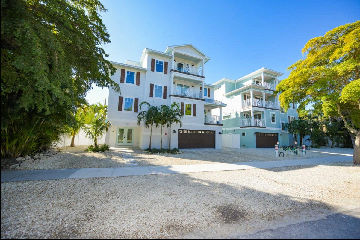 Siesta Key Florida 8 Bedrooms 8 Bathrooms Diamond Compass Travel Inc 101