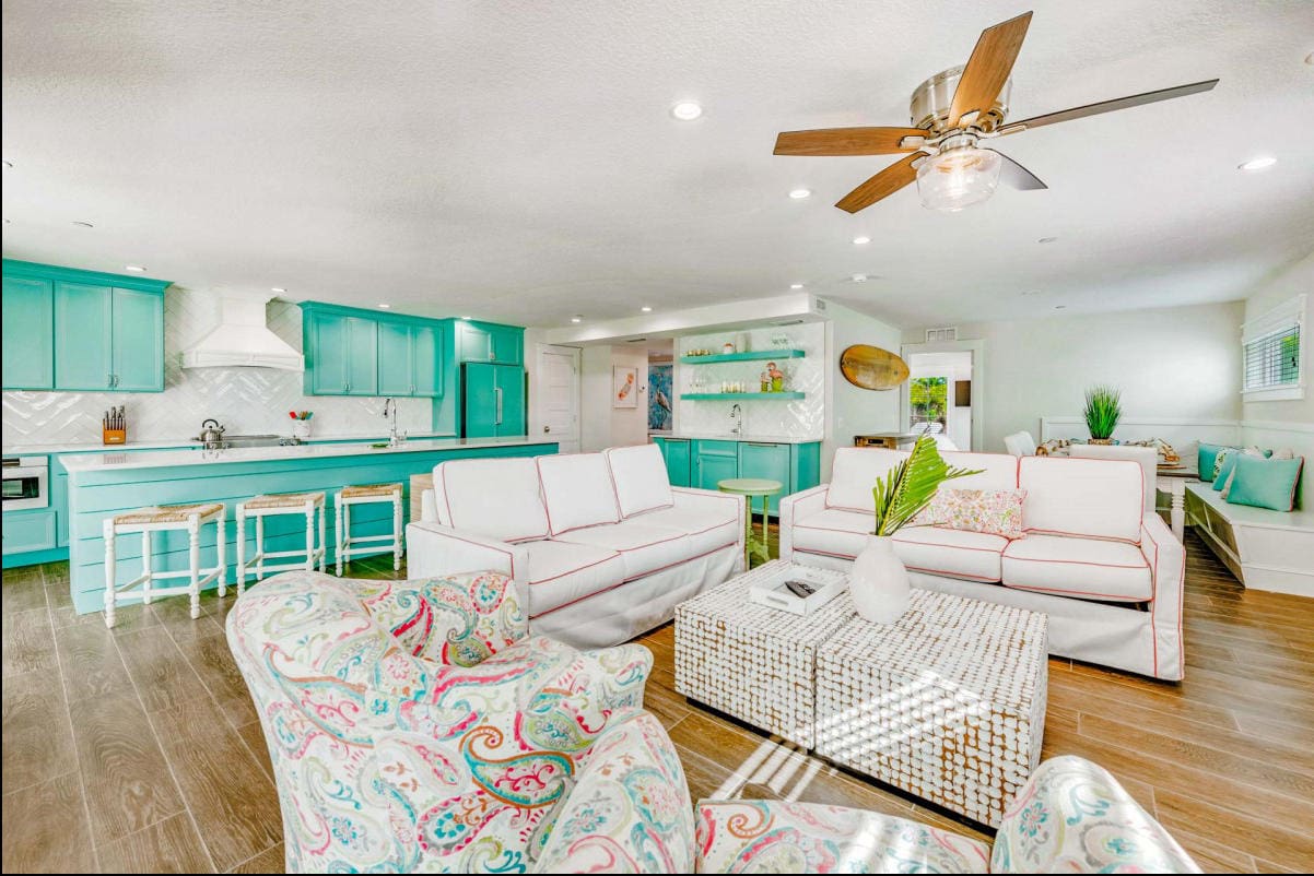 Siesta Key Florida 8 Bedrooms 8.5 Bathrooms Diamond Compass Travel Inc 43 1