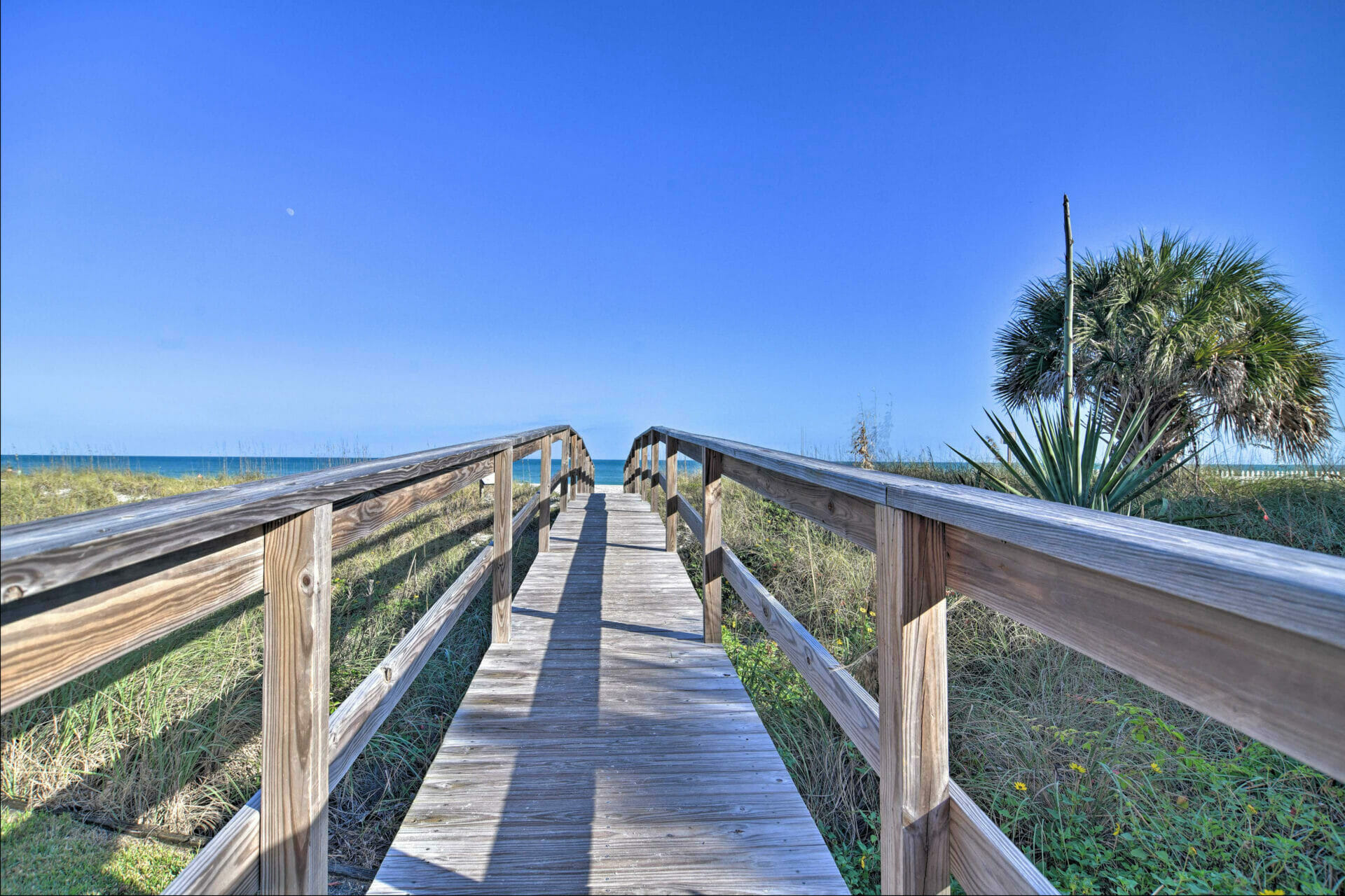 Bradenton Beach Florida 3 Bedroom Diamond Compass Travel Inc. 33