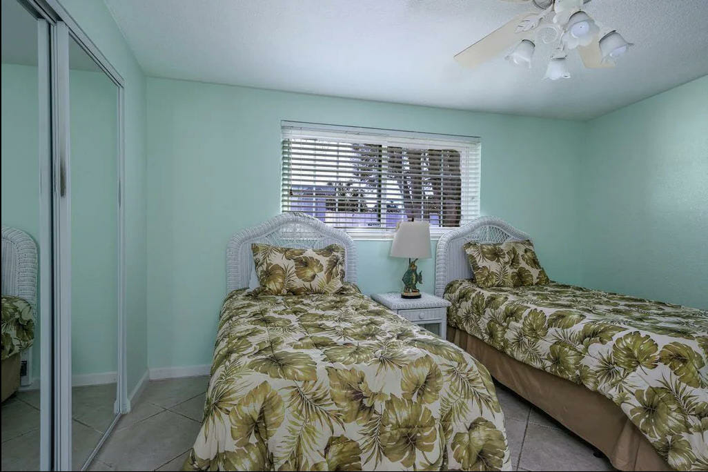 Bradenton Florida 2 Bedroom Diamond Compass Travel Inc 24