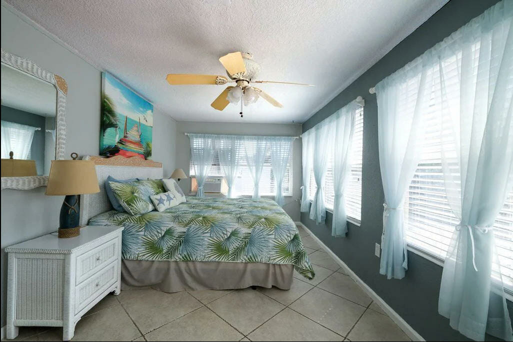 Bradenton Florida 2 Bedroom Diamond Compass Travel Inc 4 2