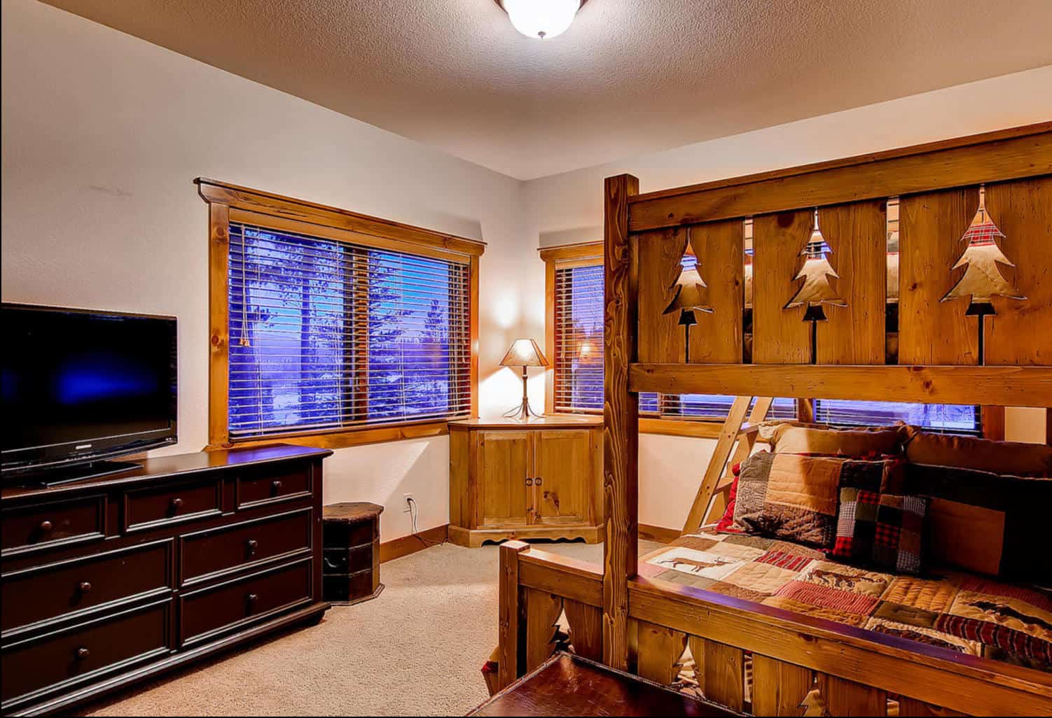 Breckenridge Colorado 4 Bedroom Diamond Compass Travel Inc 17 2.jpg 2