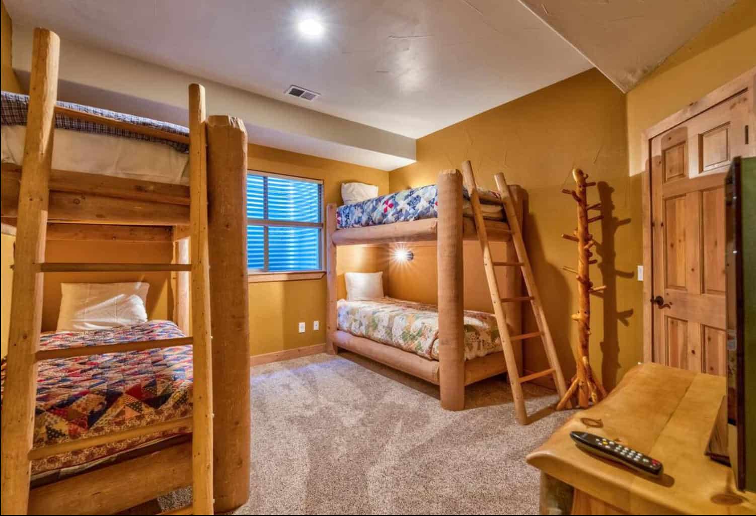 Breckenridge Colorado 5 Bedroom Diamond Compass Travel Inc 1.jpeg