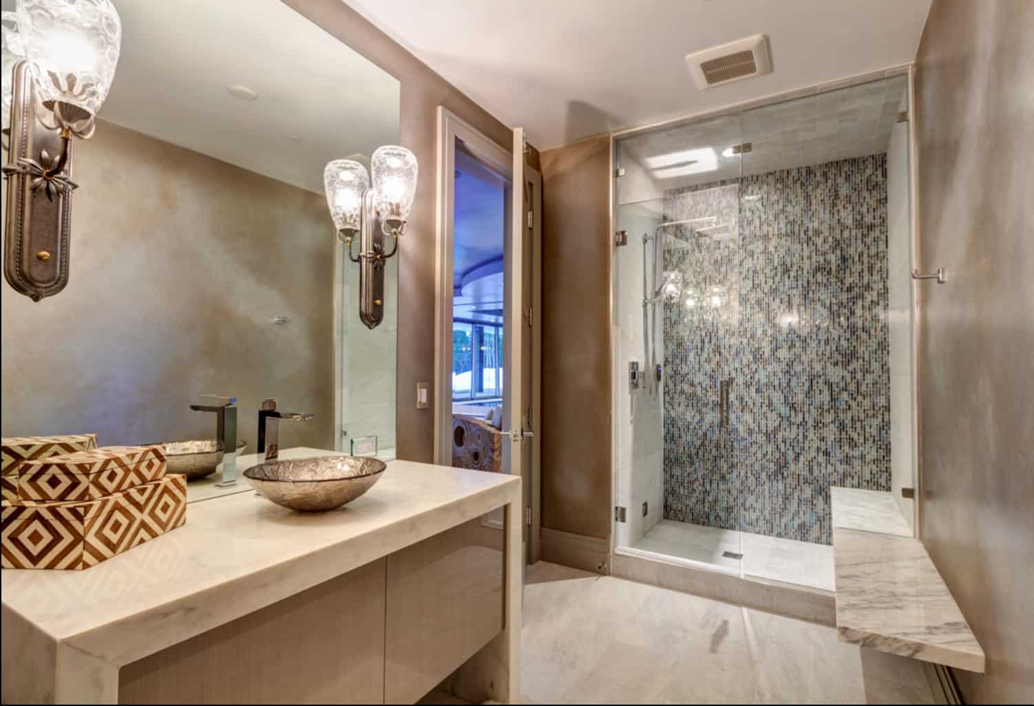 Breckenridge Colorado 5 Bedroom Diamond Compass Travel Inc 49.jpg