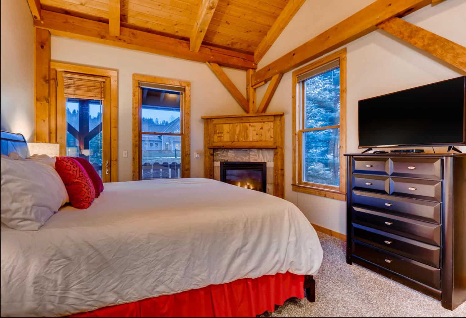 Breckenridge Colorado 8 Bedroom Diamond Compass Travel Inc 8.jpg