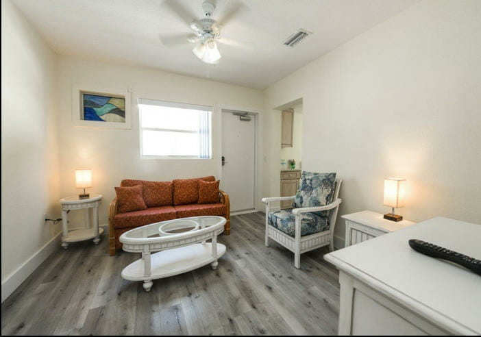 Siesta Key Florida 1 Bedroom Diamond Compass Travel Inc 2