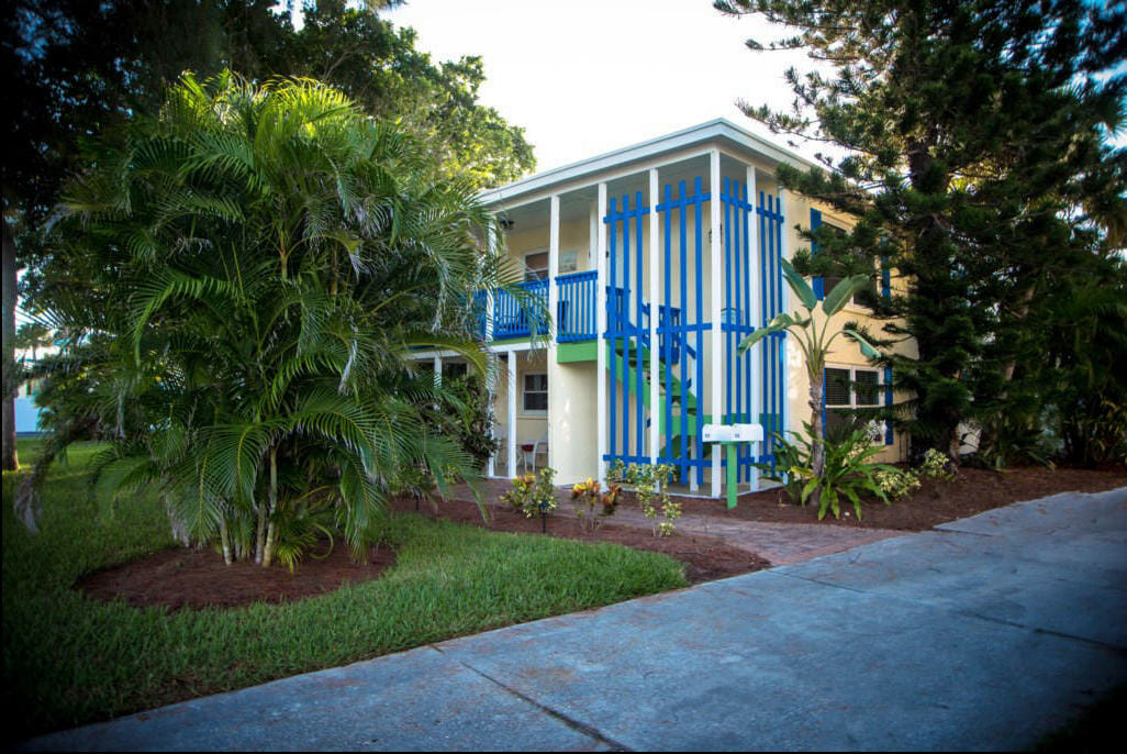 Siesta Key Florida 2 Bedroom Diamond Compass Travel Inc 30.jpg