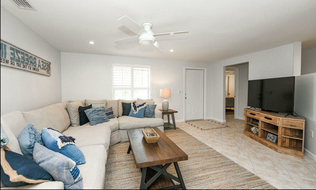 Anna Maria Florida 3 Bedroom Diamond Compass Travel Inc 30.jpg