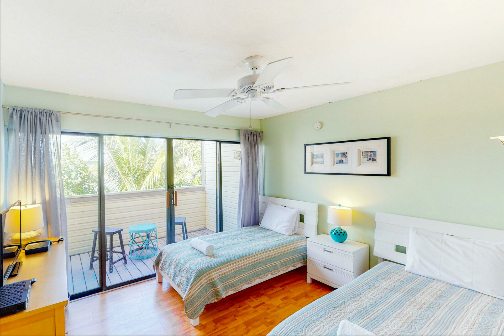 Bradenton Beach Florida 2 Bedrooms Diamond Compass Travel Inc 9