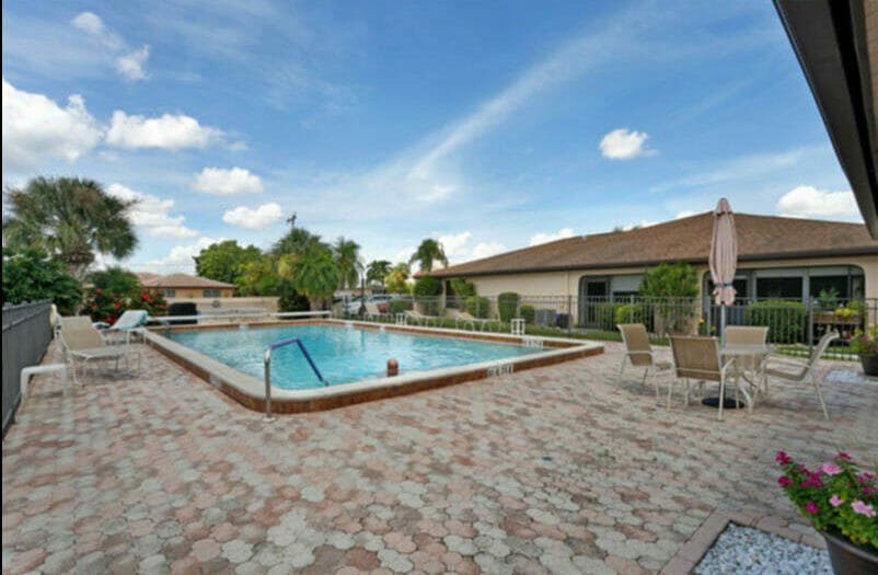 Cape Coral Florida 2 Bedroom Condo Diamond Compass Travel Inc 5