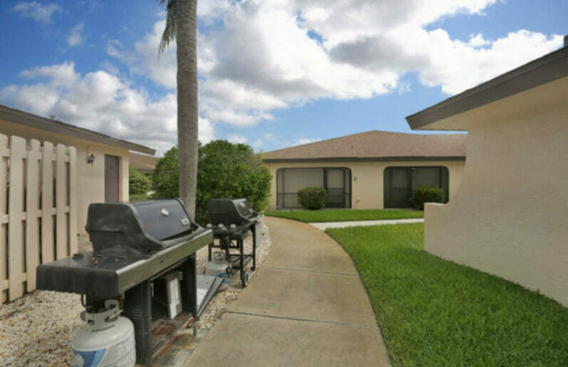 Cape Coral Florida 2 Bedroom Condo Diamond Compass Travel Inc 8