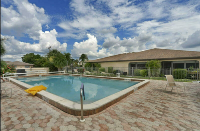 Cape Coral Florida 2 Bedroom Condo Diamond Compass Travel Inc 9