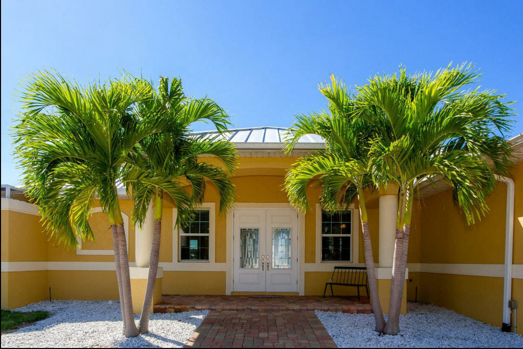 Cape Coral Florida 3 Bedroom Diamond Compass Travel Inc 14.jpg