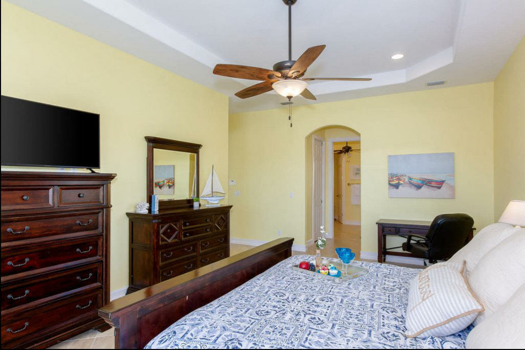 Cape Coral Florida 3 Bedroom Diamond Compass Travel Inc 5.jpg