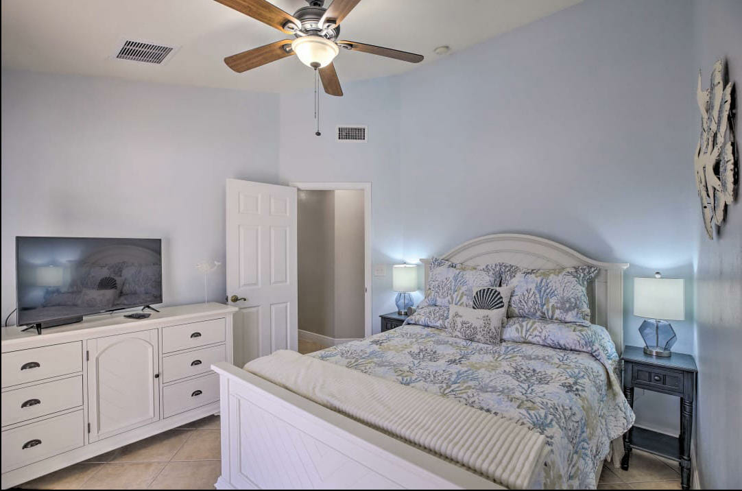 Sunnyside 4 bedroom Diamond Compass Travel Inc 32