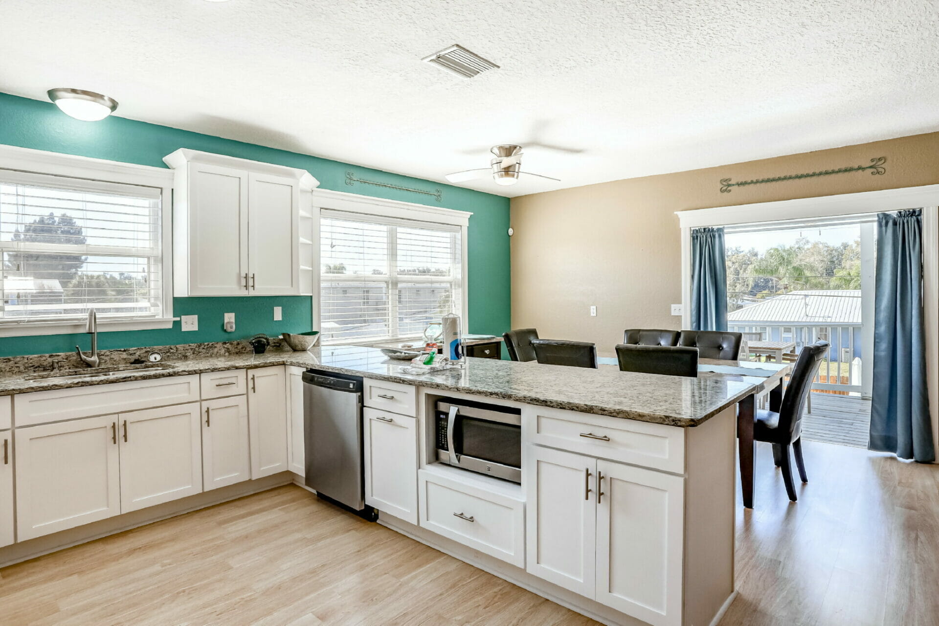 Bradenton Florida 2 Bedroom Diamond Compass Travel Inc 1