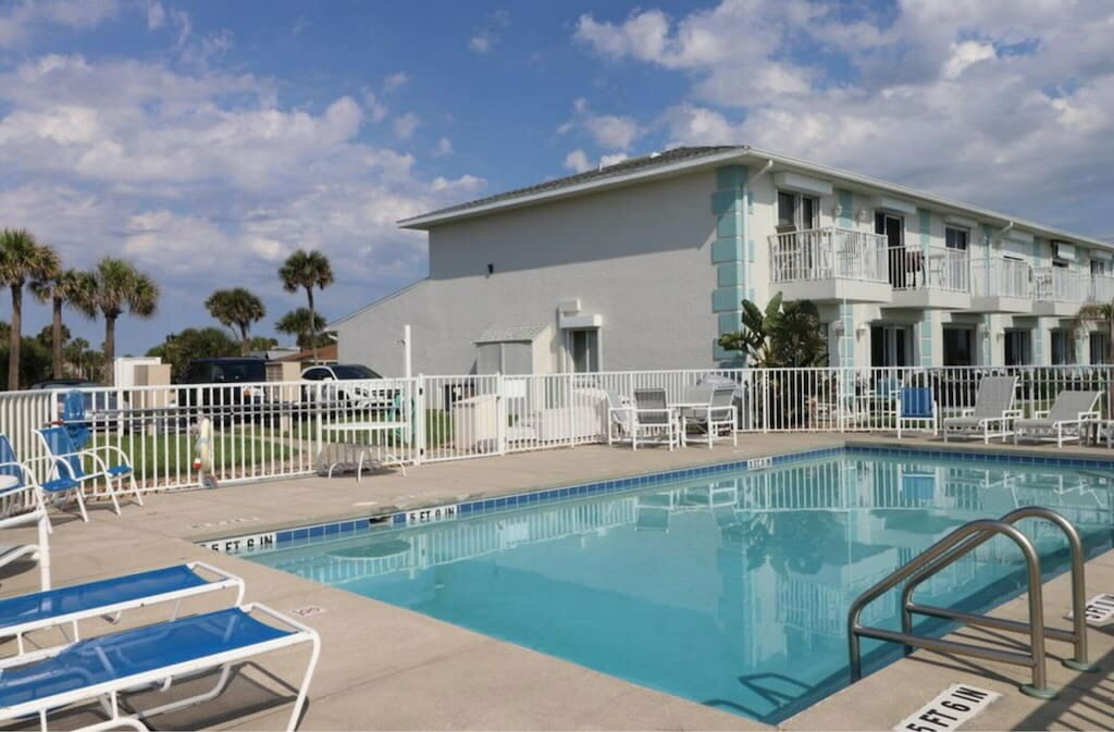Daytona Shores Florida 2 Bedroom Condo Diamond Compass Travel Inc 1