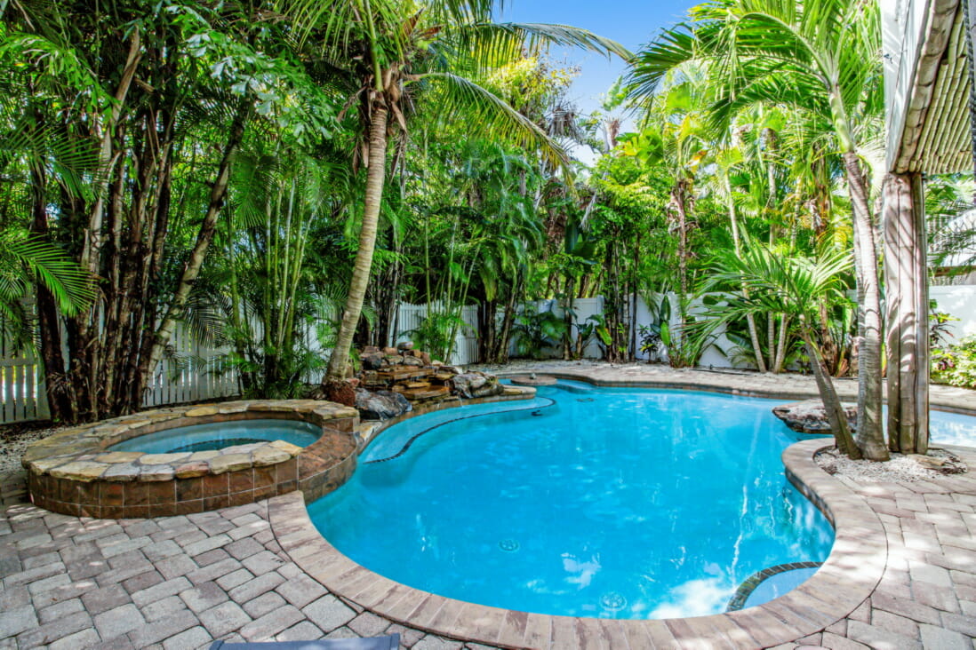 Holmes Beach Florida 6 Bedroom Villa Diamond Compass Travel Inc 51