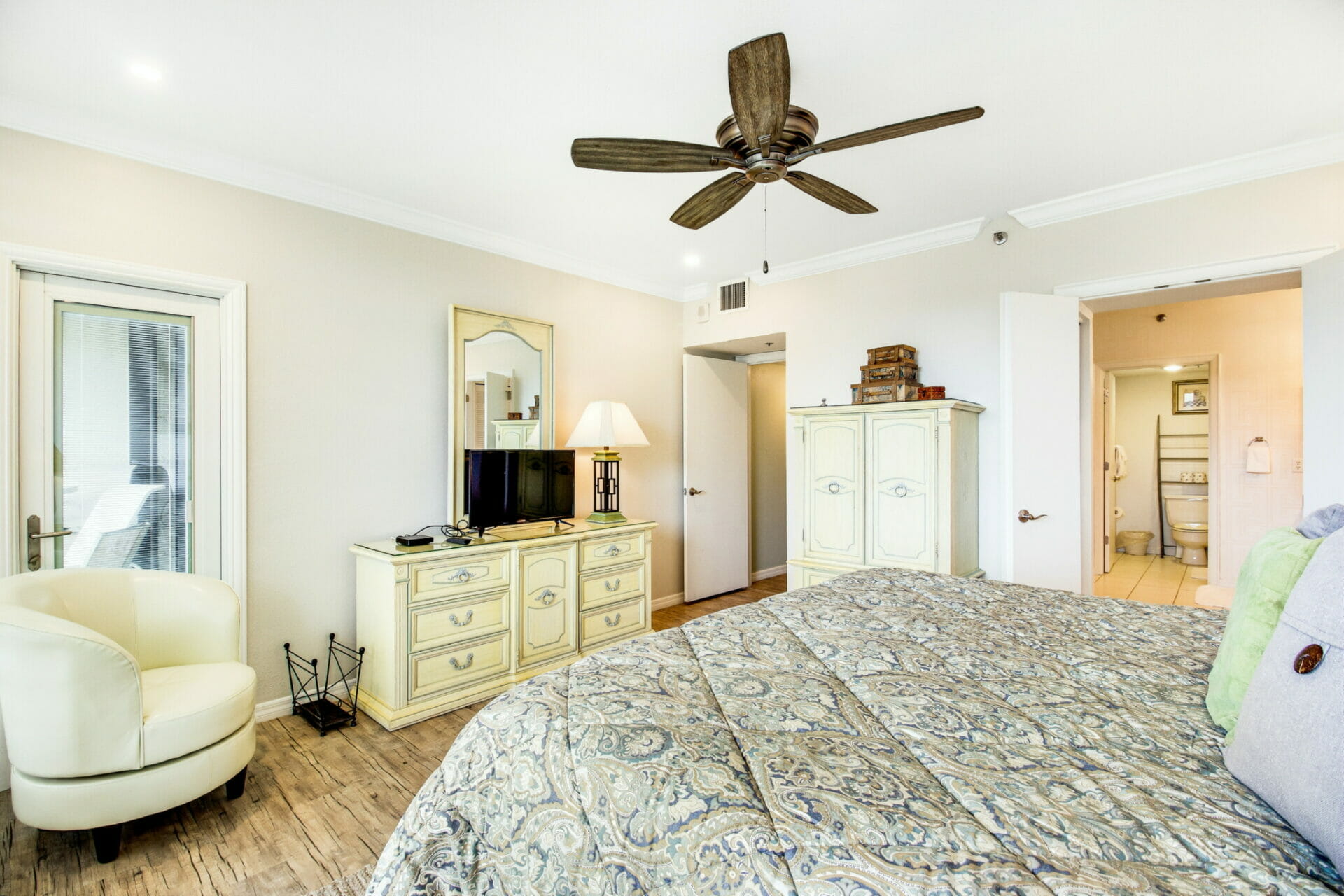 Longboat Key Florida 2 Bedroom Condo Diamond Compass Travel Inc 11