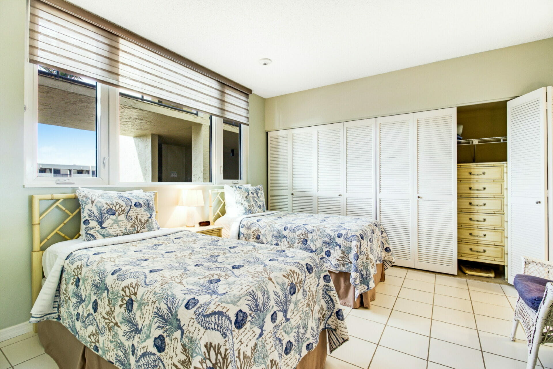 Longboat Key Florida 2 Bedroom Condo Diamond Compass Travel Inc 24
