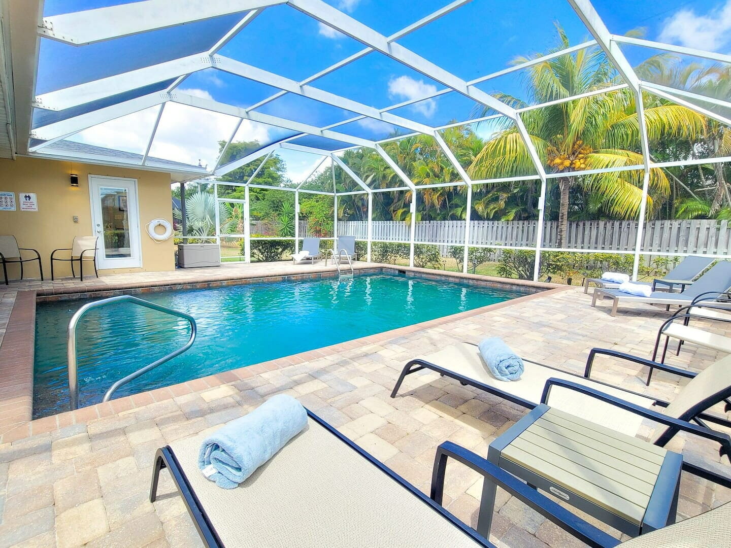 Cape Coral Florida 3 Bedroom Villa Diamond Compass Travel Inc 16 3