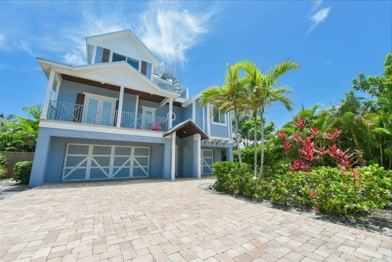 Holmes Beach Florida 8 Bedroom Villa Diamond Compass Travel Inc 6