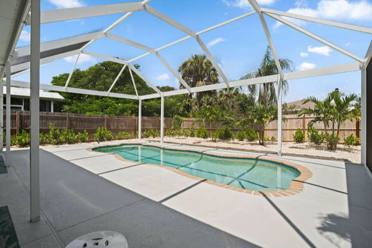 Naples Florida 2 Bedroom Diamond Compass Travel Inc 10