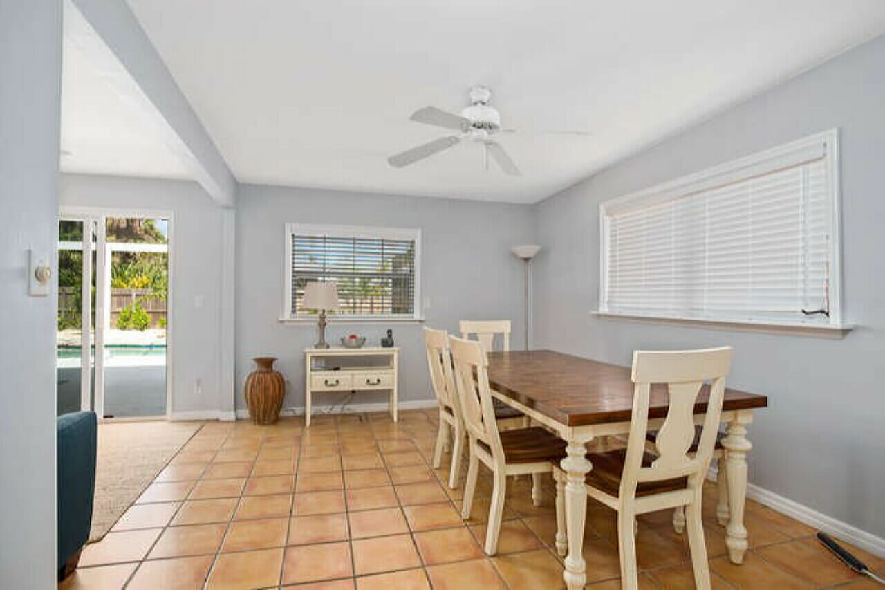 Naples Florida 2 Bedroom Diamond Compass Travel Inc 8