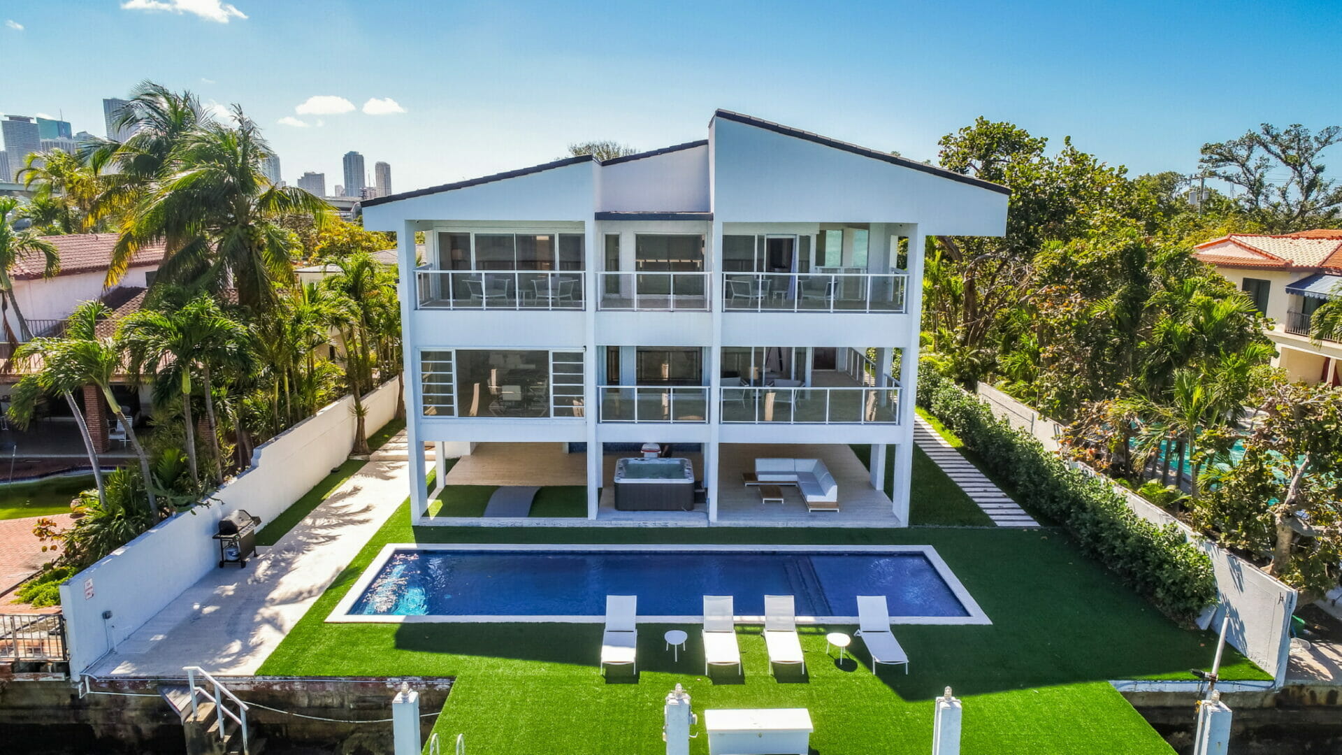 Miami Florida 8 Bedroom Villa Diamond Compass Travel Inc 1 2