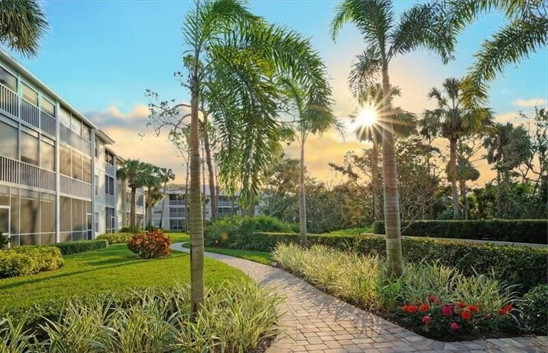 Naples Florida 2 Bedroom Condo Diamond Compass Travel Inc 3