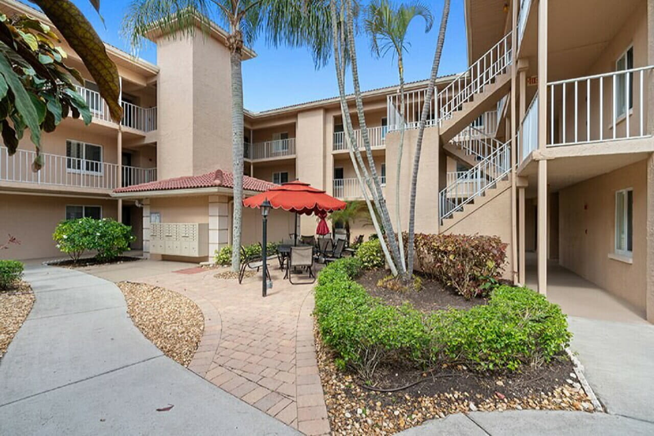 Naples Florida 2 Bedroom Diamond Compass Travel Inc 15