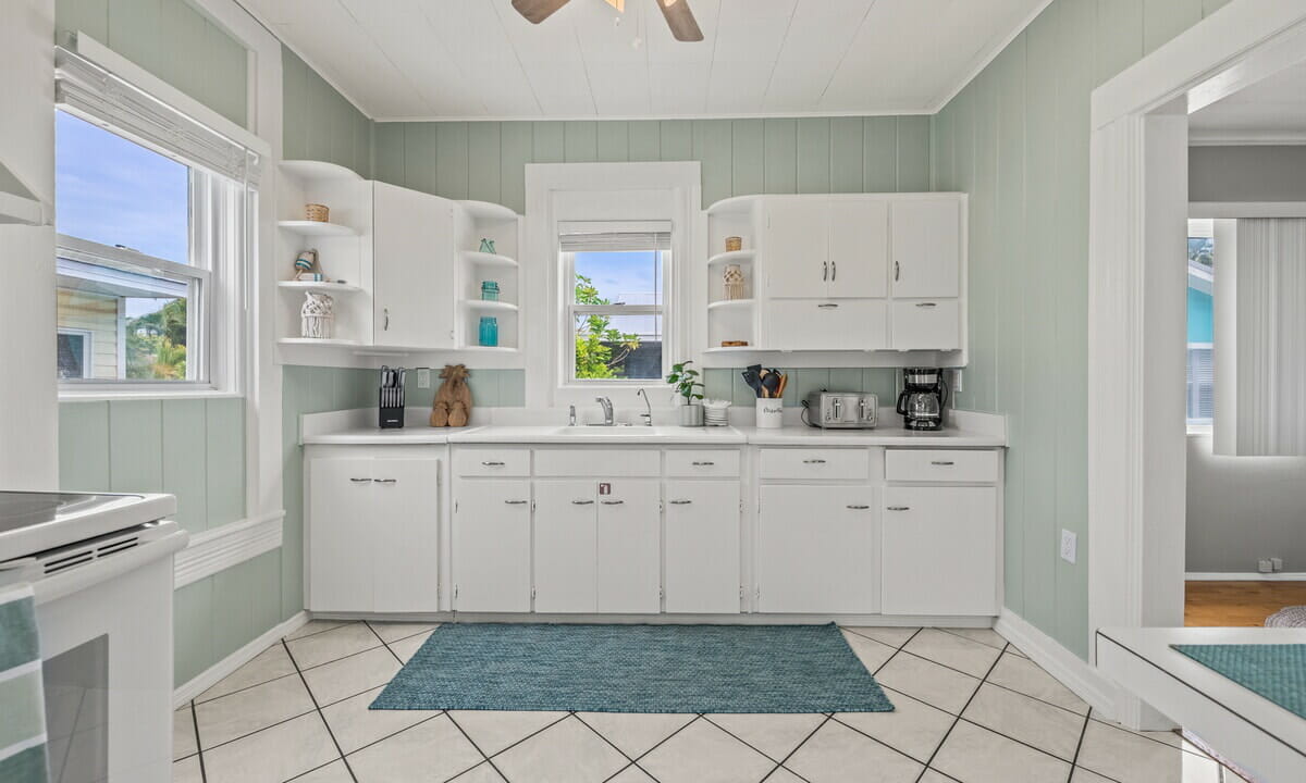 Anna Maria Florida 2 Bedroom Diamond Compass Travel Inc 6 2