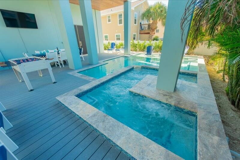 Bradenton Beach Florida 6 Bedroom Villa Diamond Compass Travel Inc 32